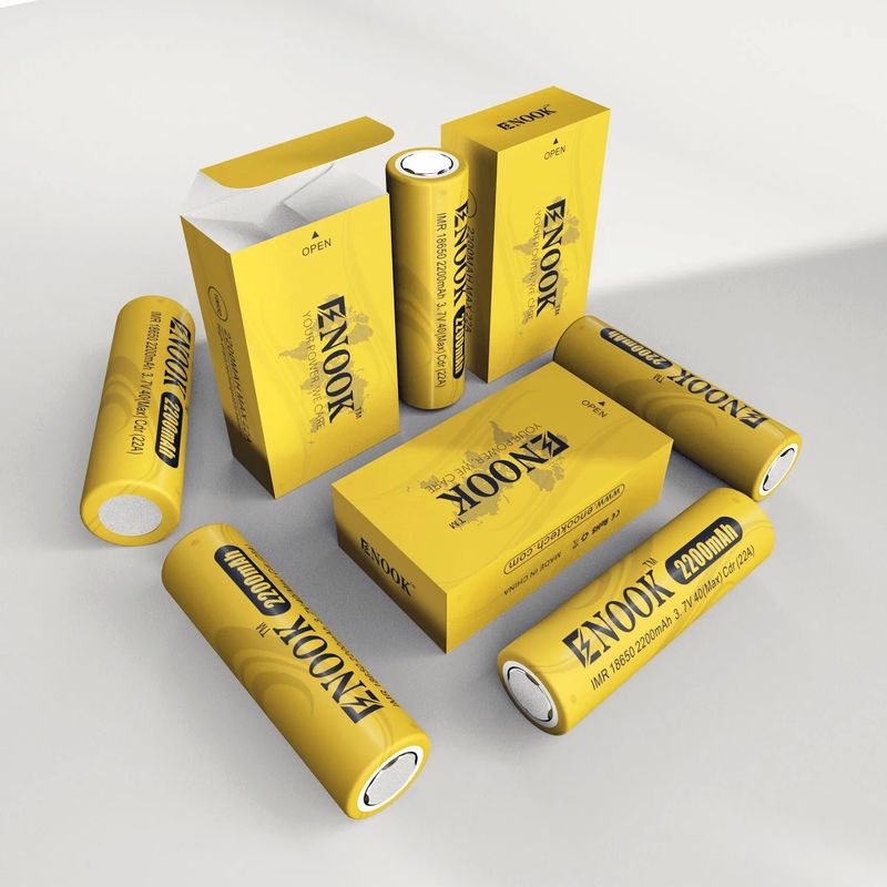 Doublepow Prezzo all'ingrosso 18650 3.7V 2200mah batteria ricaricabile 40A 3.7V mod 18650 batteria gialla agli ioni di litio