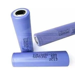 Ricaricabile 3.7 V 18650 Batteria Li-Ion 2800mAh Batteria Li-Ion ad alta potenza