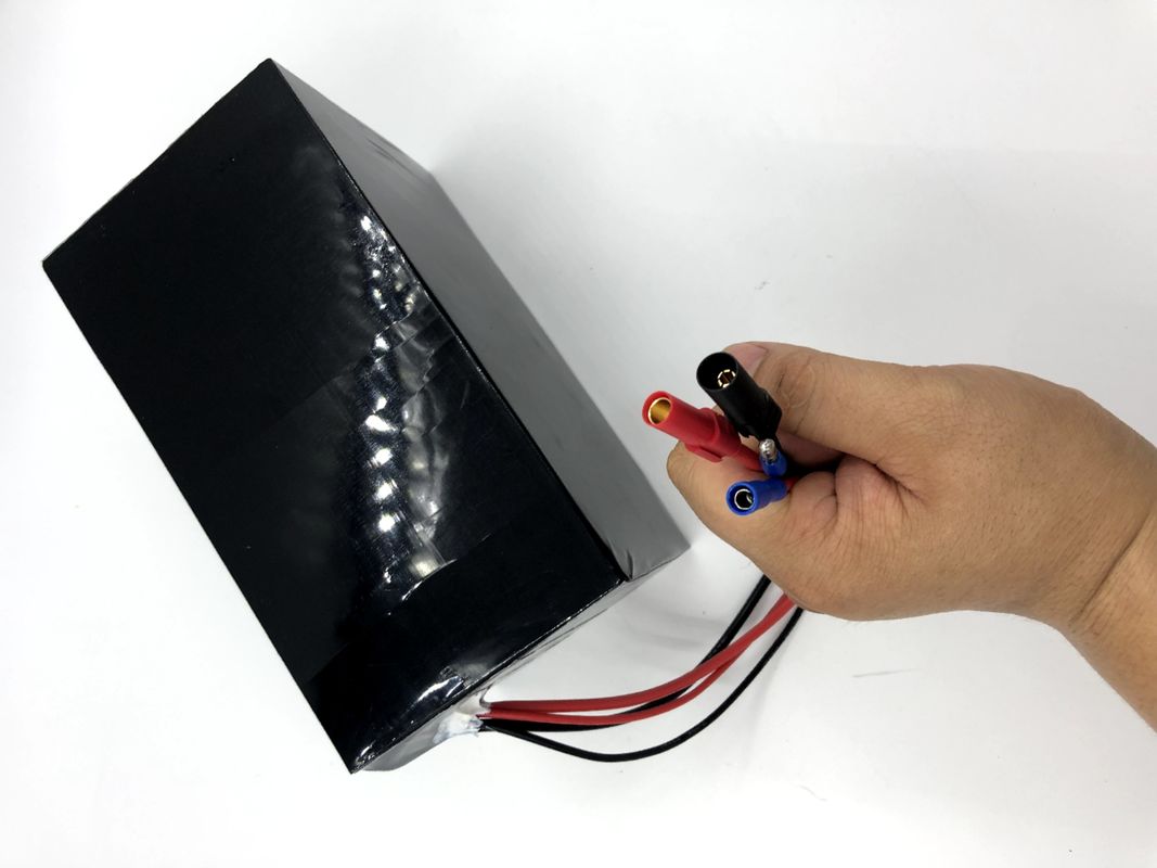 72V 30Ah 40Ah batterie agli ioni di litio per biciclette elettriche e motociclette triciclette
