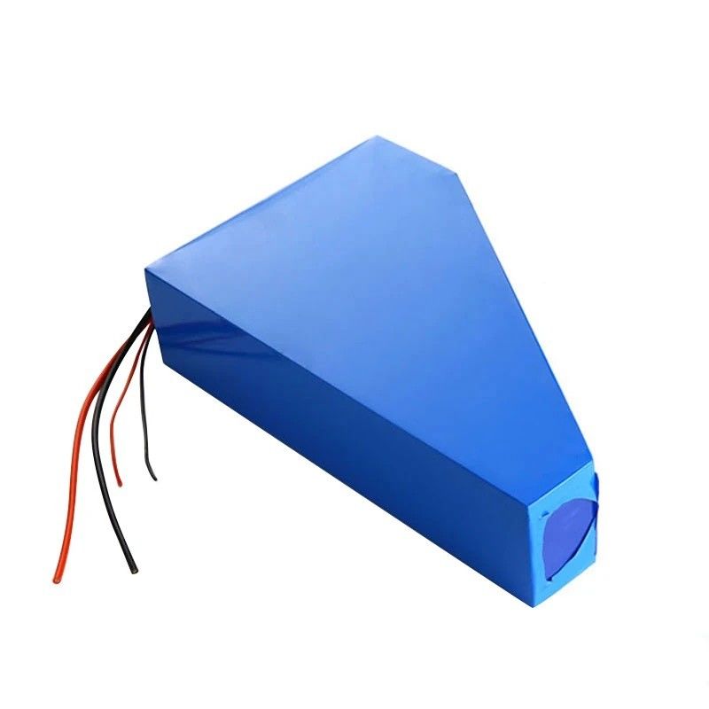 Batteria per biciclette triangolari personalizzabile da 72V 3000W 3500W 72V 20Ah Batteria per biciclette con 18650 celle